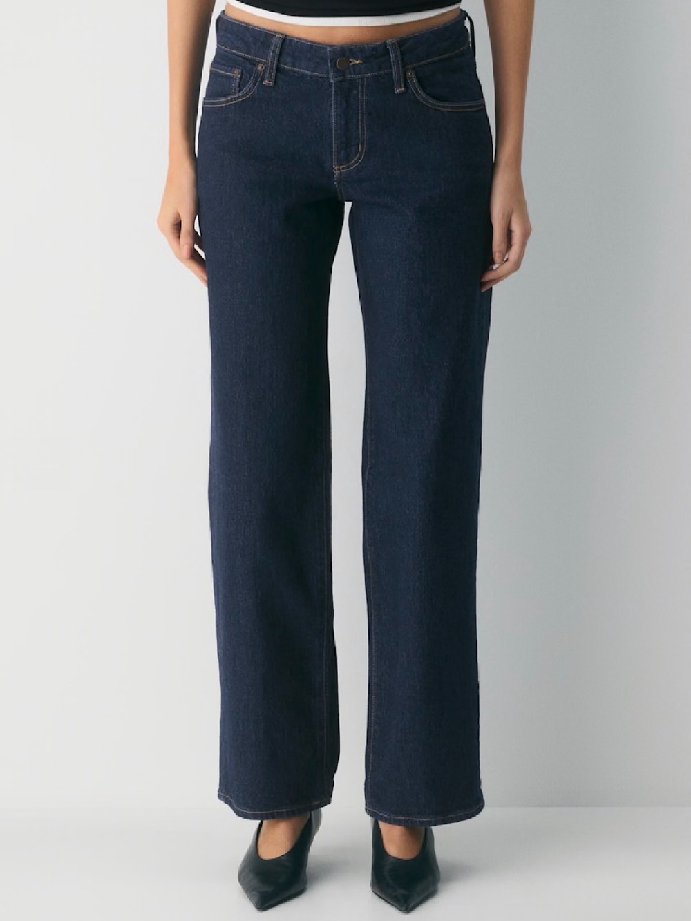 Aritzia Denim Forum Salma Super Lo-Rise Straight Jean